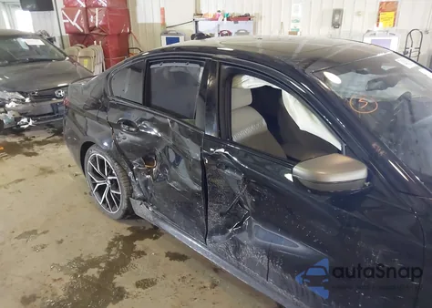 2022 BMW M550 I xDrive z USA, uszkodzony, nr VIN WBA13BK09NCH97228